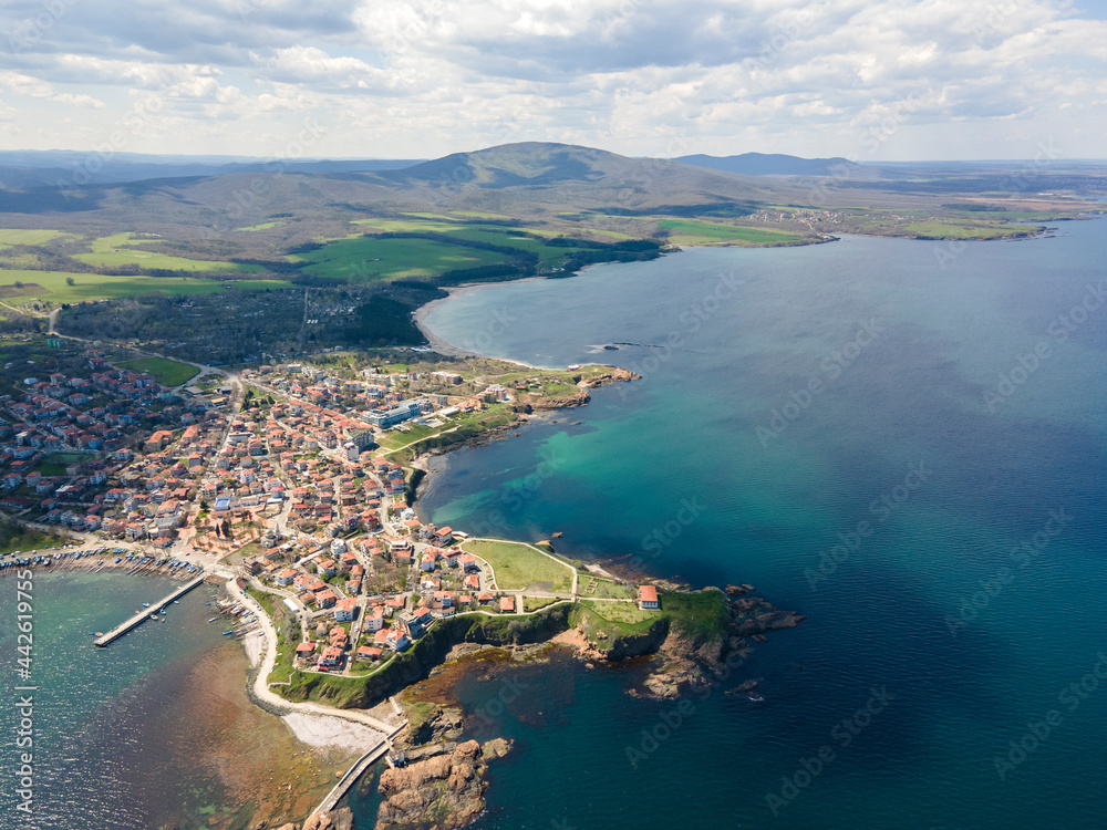 Obraz premium Aerial view of town of Ahtopol, Bulgaria