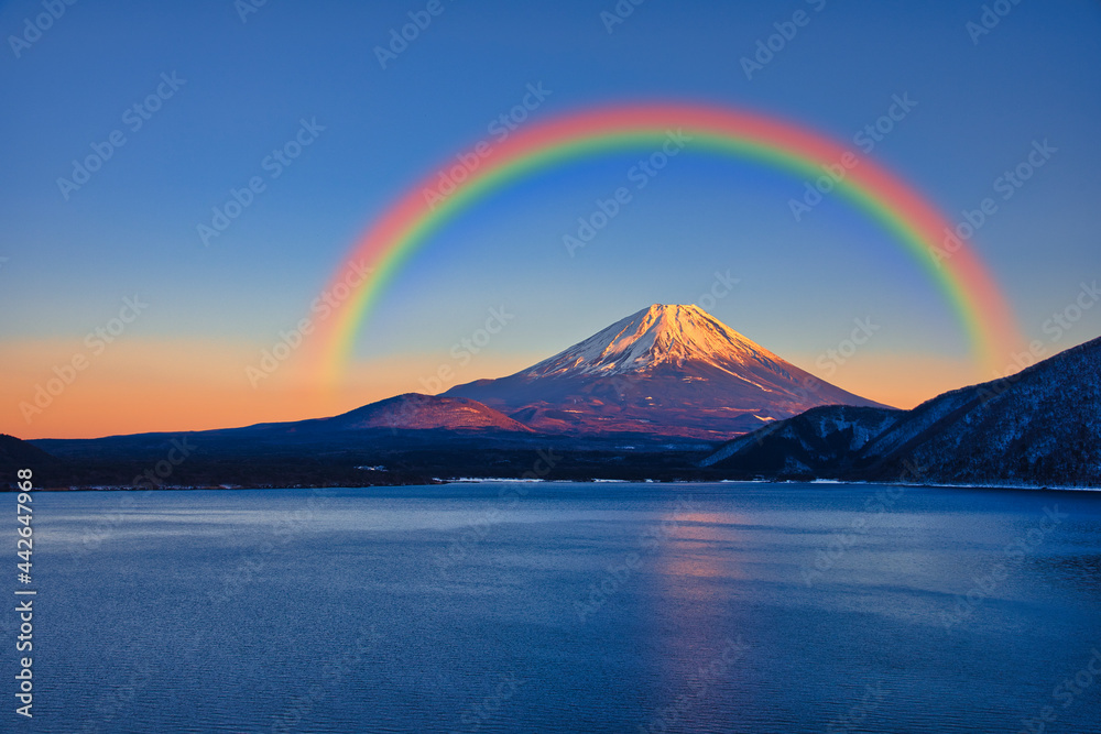 富士山にかかる虹