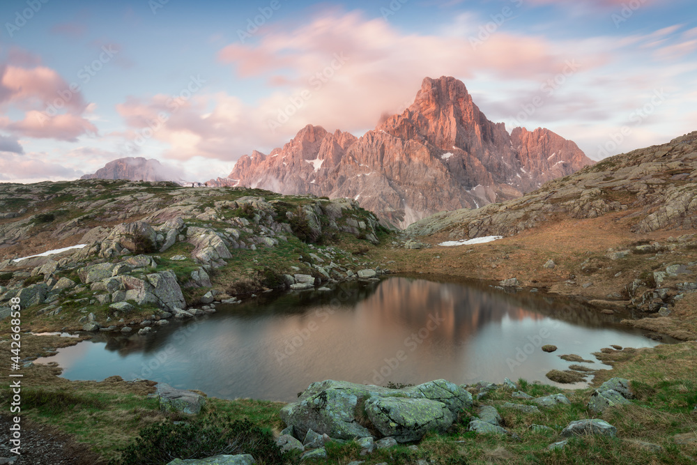Panoramic morning view of beautiful lake in Dolomiti Alps, South Tyrol, Italy, Europe.
Beautiful summer scenery. Magnificent summer view of mountain Lake. Beauty of nature concept background.
