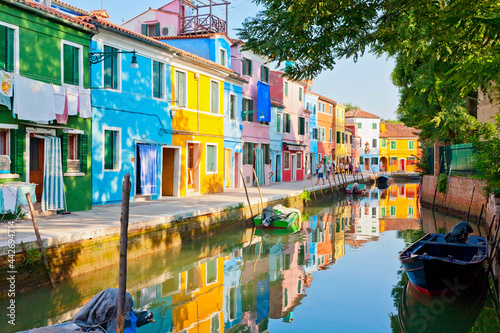 Farbenfrohe Insel Burano  Venedig  Italien