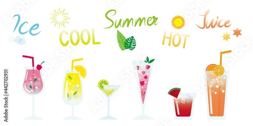 Set of summer drink icons, fruits cocktails, Juices, drink illustration, Berry, watermelon, orange, grapefruit, Lime, summer fruits icons. Vector illustration.
