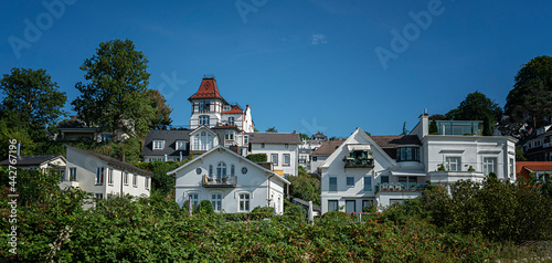 Wallpaper Mural weisse Villen in Hamburg Blankenese Torontodigital.ca