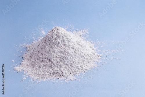 zinc oxide, white powder used as a fungus growth inhibitor in paints and as an antiseptic ointment in medicine