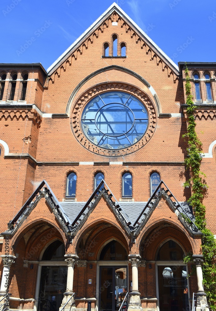 Fototapeta premium St. Pauli-Ruine im Hechtviertel von Dresden