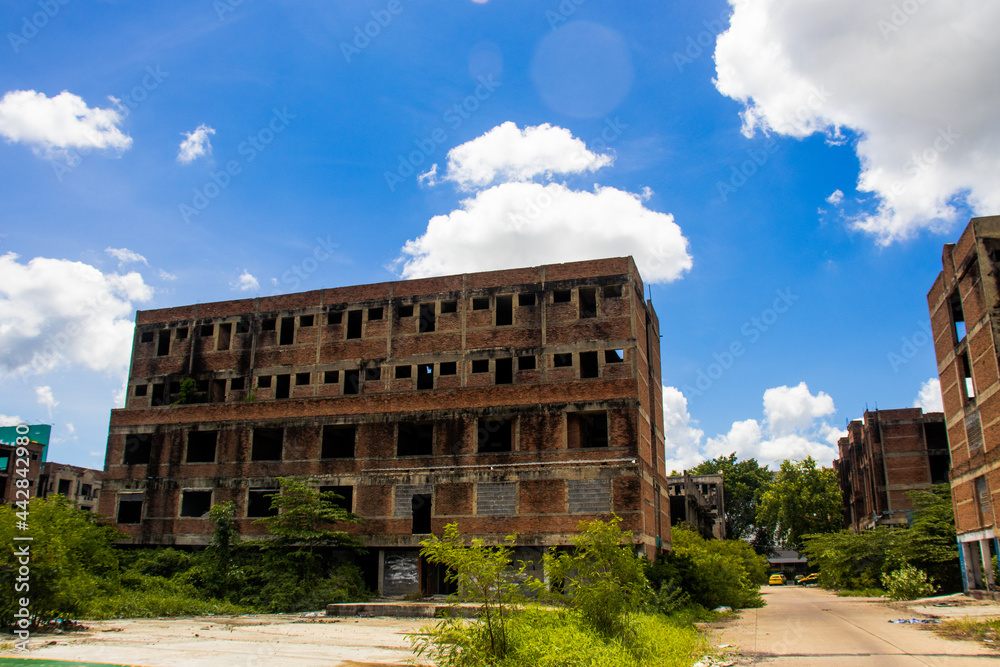 old abandoned building old abandoned building
