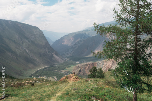 Valley of the river of Chul...