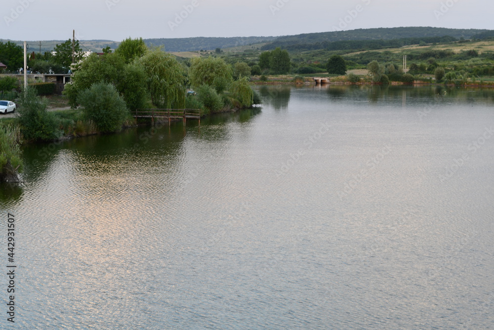Obraz premium Relaxing walk in nature at sunset