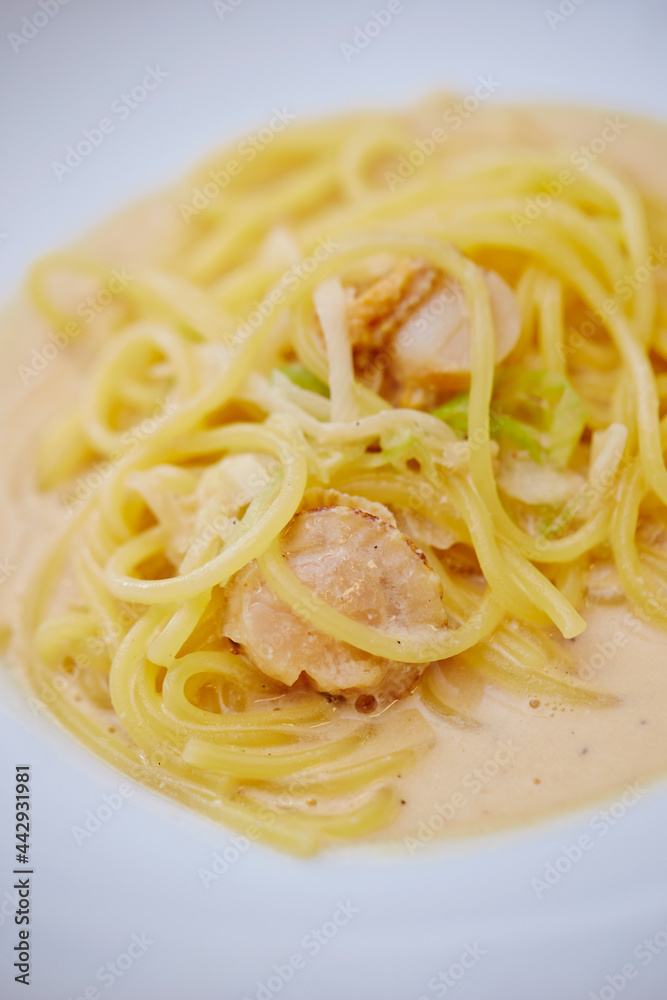 spaghetti with sauce