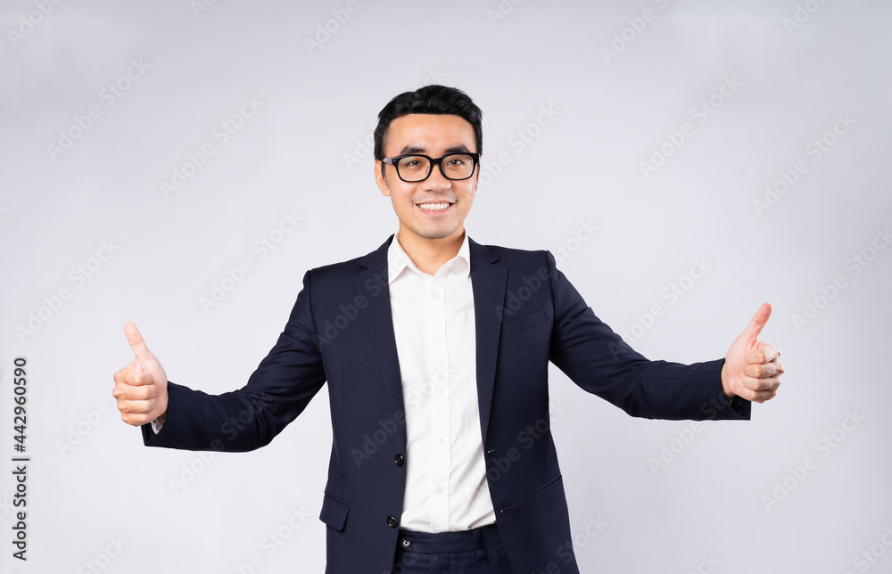 Portrait of business man wearing suit, isolated on white background Portrait of business man wearing suit, isolated on white background