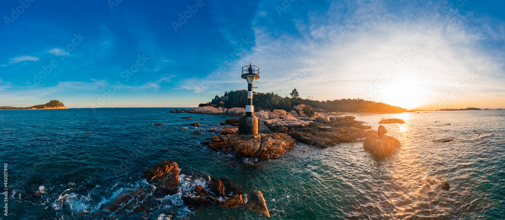 Coastal lighthouse on Dongshan Island, Fujian Province, China - obrazy, fototapety, plakaty 