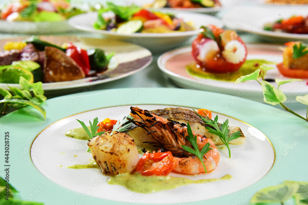 フレンチ　魚と海老のグリル