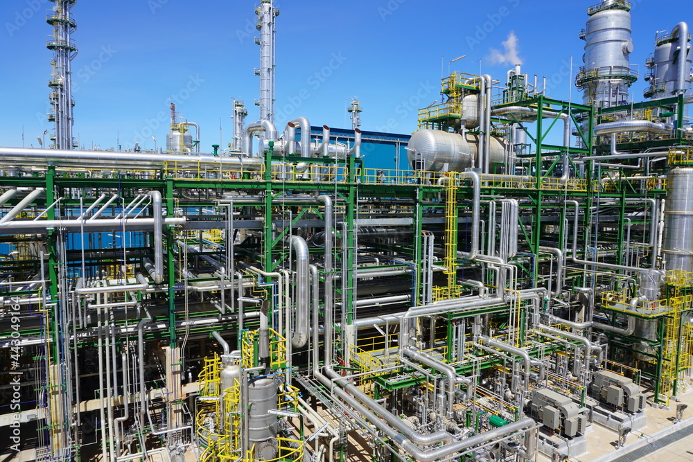 Fototapeta premium Factory of oil and gas refinery industrial plant