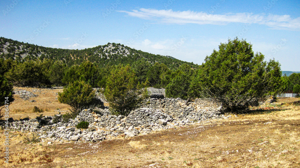 Paisajes de montaña rural de España.