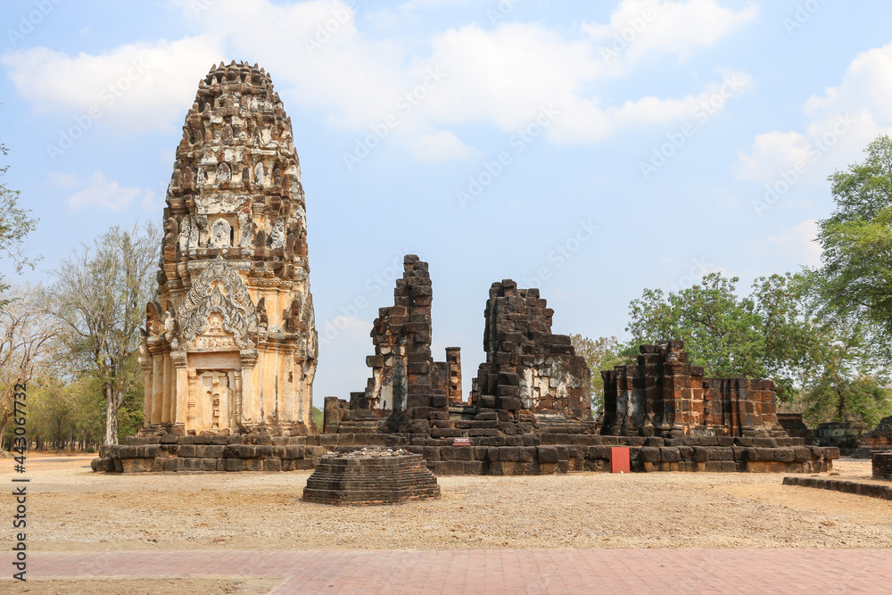 Wat Phra Phai Luang, Sukhothai, Thailand. Pre-Sukhothai Kingdom period Wat Phra Phai Luang, Sukhothai, Thailand. Pre-Sukhothai Kingdom period