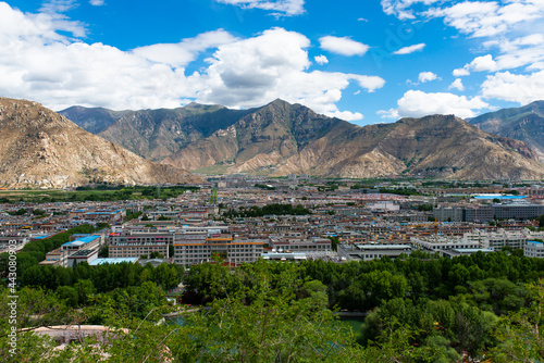 Картината върху платно Panorama of the City of Lhasa and Mountains in Tibet