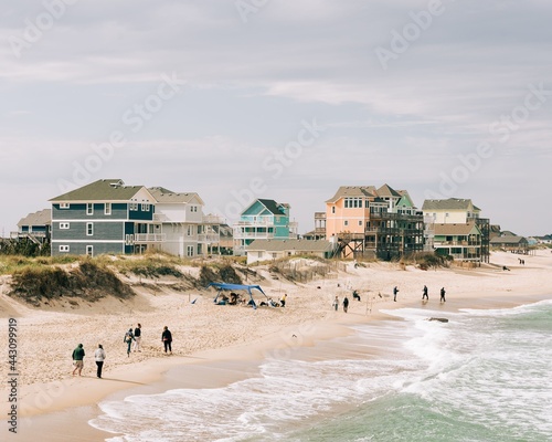 Slika na platnu Houses on the beach, seen from the Rodanthe Pier, in the Outer Banks, North Caro