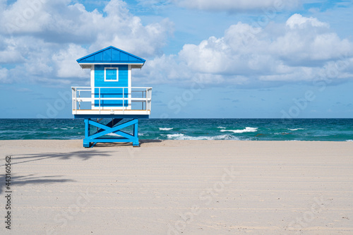 Blue Miami Beach Lifesaver Beach House © Miguel Karroum