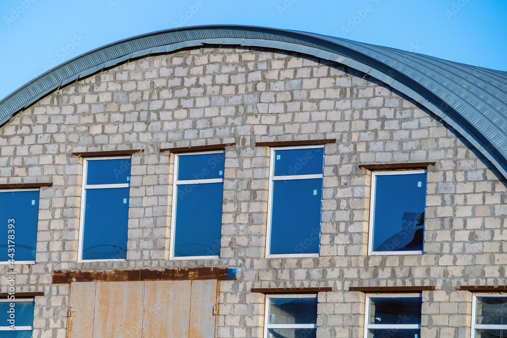 Frontal view of the top of the new hangar.