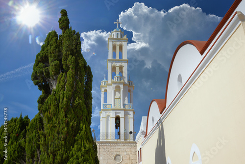 Sehenswerte Kirche St. Nikolaos in Emborios oder Imborios auf der griechischen Insel Chalki (Halki), 9 km nördlich von Rhodos photo