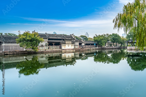 Fototapeta Naklejka Na Ścianę i Meble -  Ningbo Tianyi Pavilion Ancient Buildings