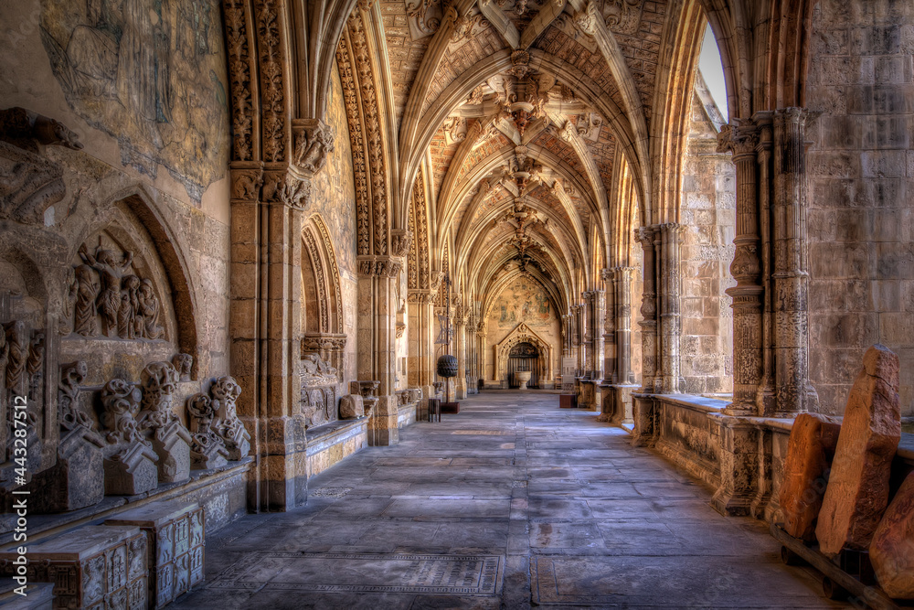 Claustro de la catedral de León