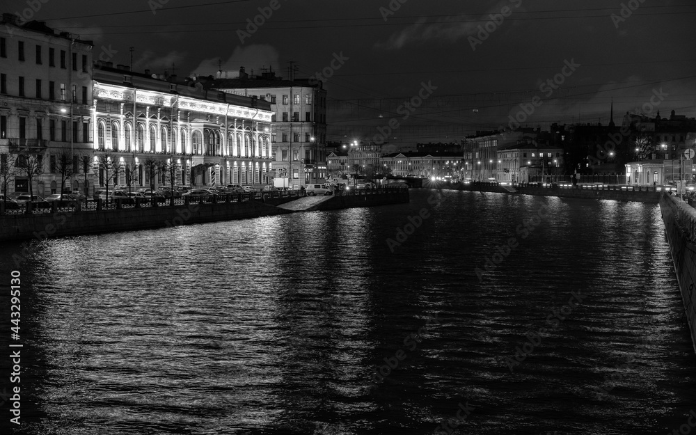 Fototapeta premium The rivers and canals of St. Petersburg in winter and spring.