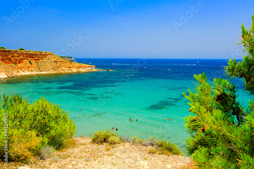 Summer in Spain, Oriuela Costa, The beaches of Cabo Roig and Campoamor, Cala Aguamarina, Playa La Glea © Фотобанк BFoto.ru