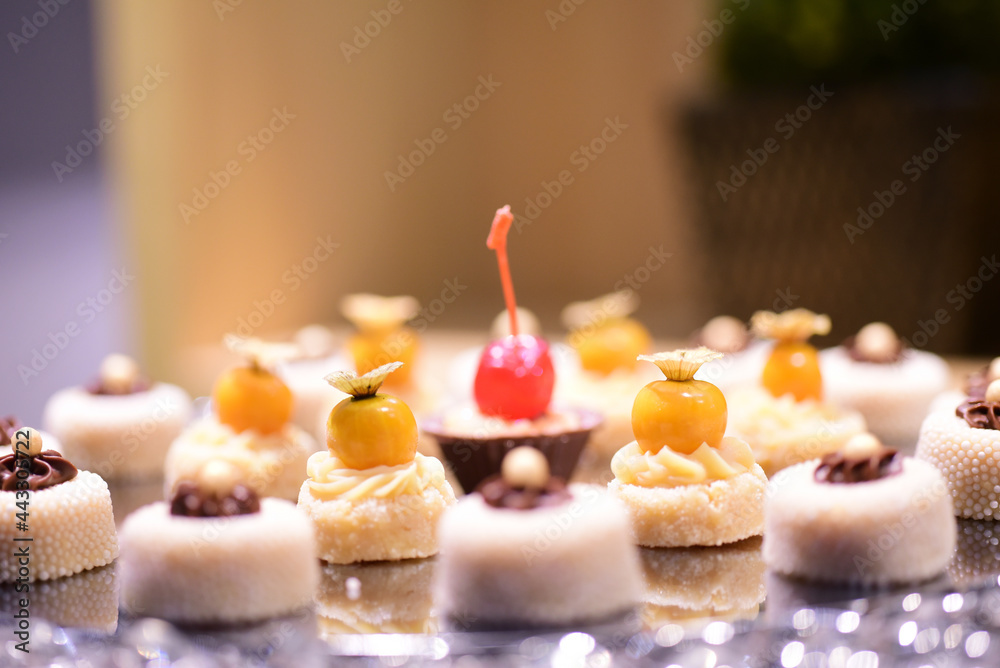 Sweets and treats for parties! Sweets and treats for parties!