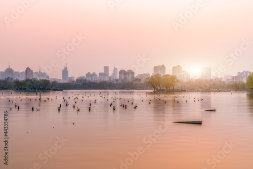 The scenery of Daming Lake in Jinan in the sunset