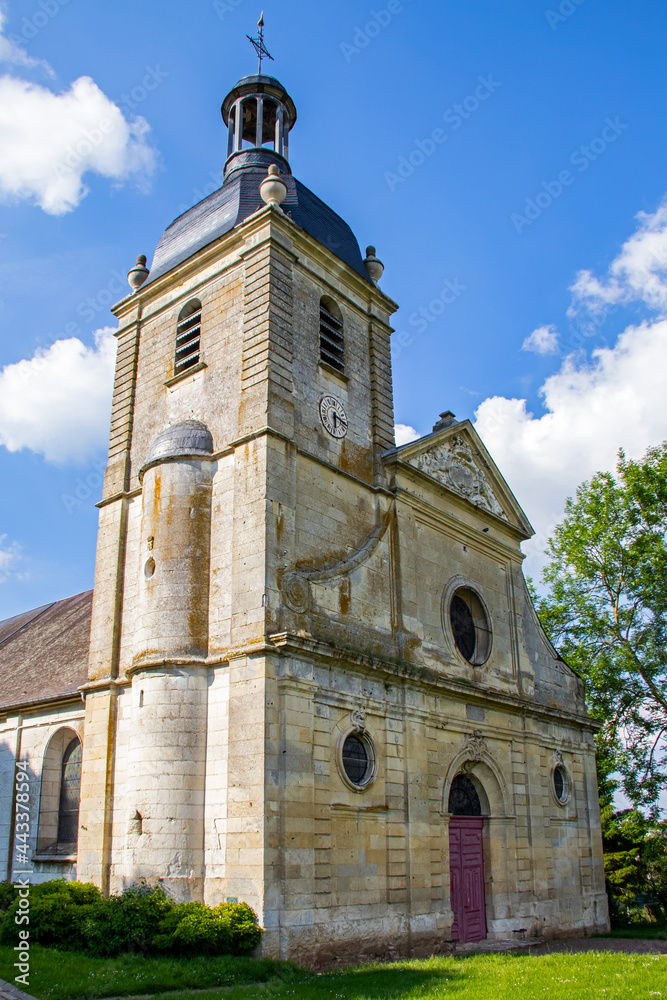 Essertaux. Eglise Saint-Jacques. Somme. Picardie. Hauts-de-France