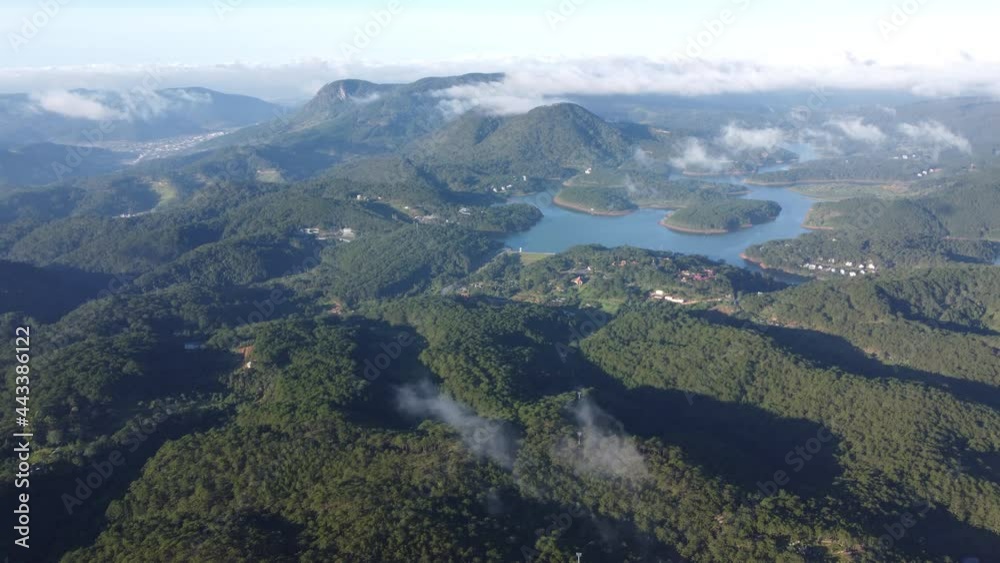 Gorgeous flight over Dalat, Vietnam's most romantic town Gorgeous flight over Dalat, Vietnam's most romantic town