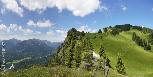 Spannende Grat-Wanderung Oberammergau: Am Pürschling photo