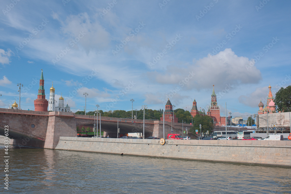 View of the Kremlin from the Moskva River by Vasilevsky descent