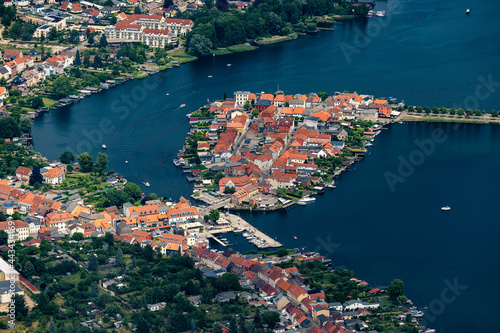 Malchow, Altstadt, Mecklenburg-Vorpommern, Deutschland, Luftaufnahme aus dem Flugzeug < english> Malchow, old town, Mecklenburg-Western Pomerania, Germany, aerial view from the plane