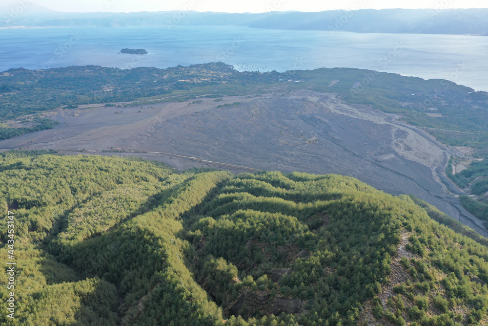 鹿児島県鹿児島市　早朝の桜島