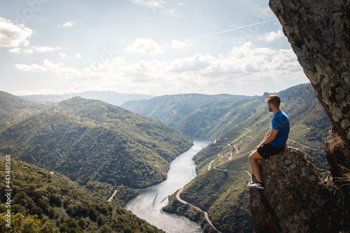 Cuadro en lienzo Ribeira Sacra de mucho turismo