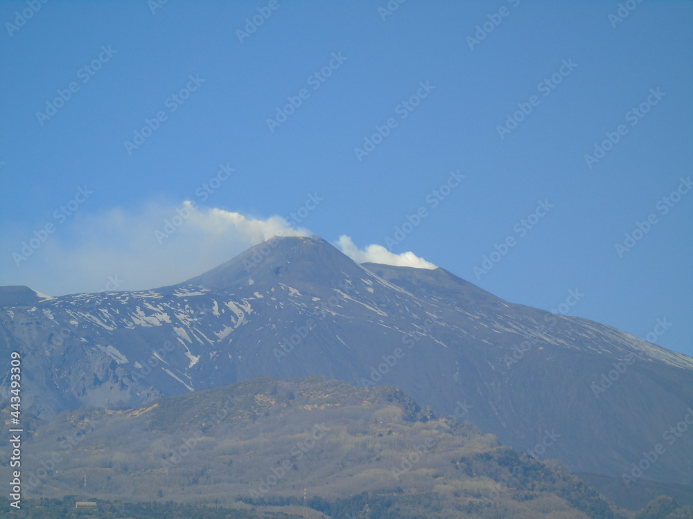 Obraz premium snow covered mountains