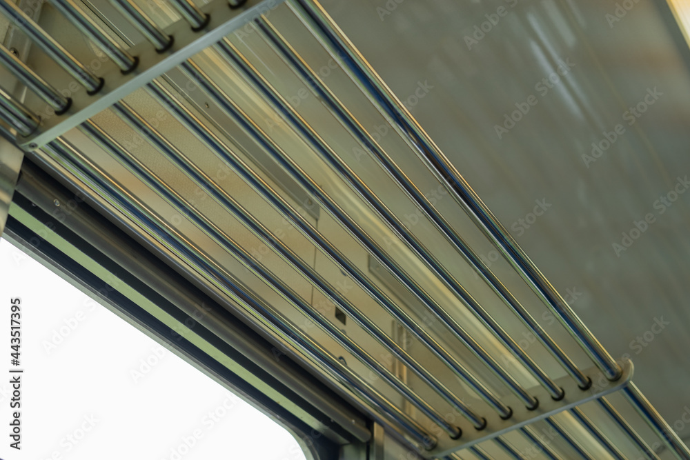 Fototapeta premium 何も載っていない電車の荷物棚