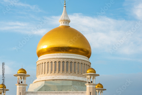 Sultan Omar Ali Saifuddien Mosque in Brunei photo