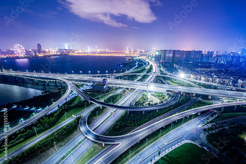 traffic in the city