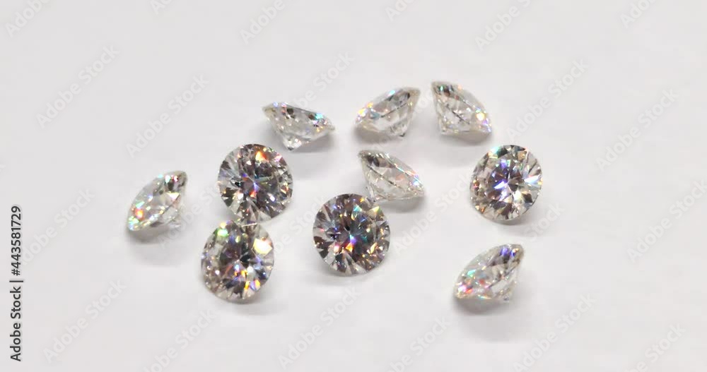 Real Moissanite diamonds VVS sparkling with fire shiny Brilliant cut. Real Moissanite diamonds VVS sparkling with fire shiny Brilliant cut.