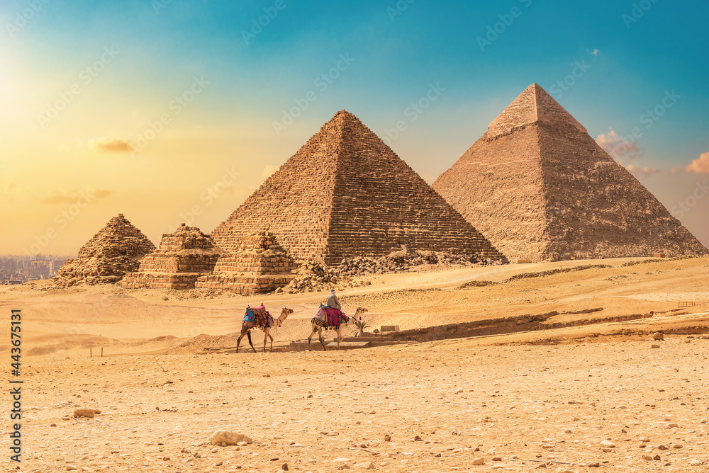 Pyramids at sunset - obrazy, fototapety, plakaty 