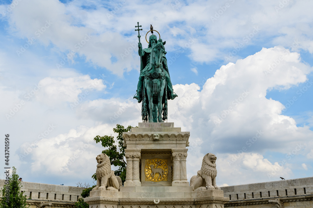 Fototapeta premium Equestrian Statue of Stephen I (Szent Istvan) at Fisherman Bastion (Halászbástya) near Buda Castle in Budapest, Hungary, in a sunny summer day.