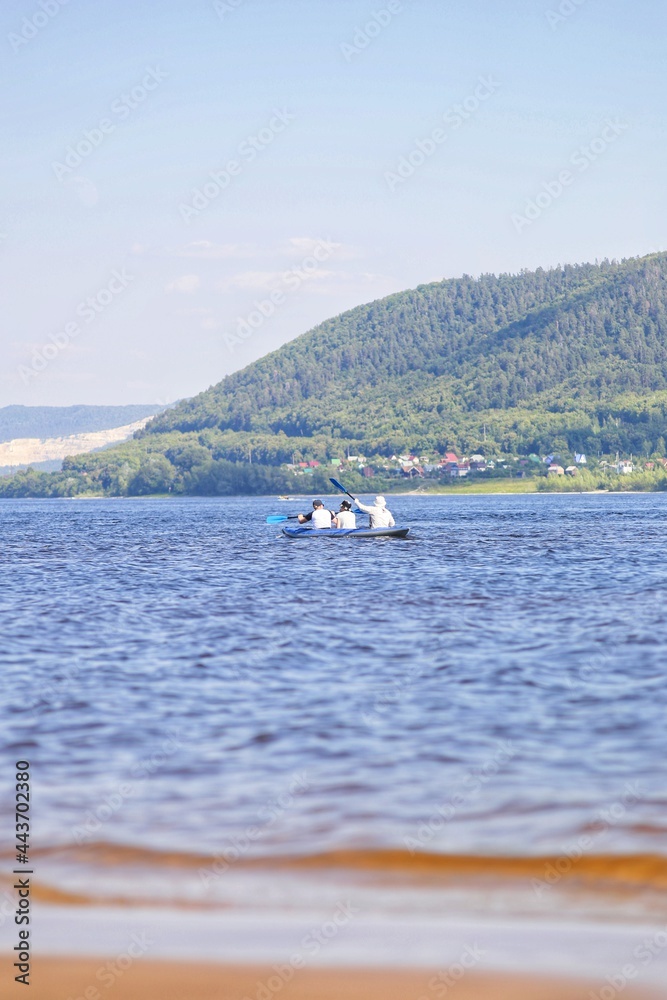 Obraz premium river and mountains