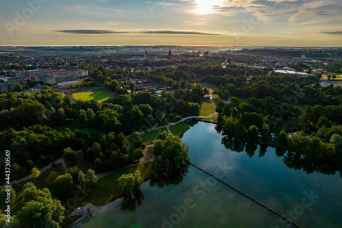 Blick vom Tollensesee auf Neubrandenburg