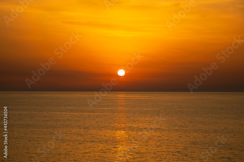 Fototapeta Naklejka Na Ścianę i Meble -  Sonnenaufgang Monorca Spanien