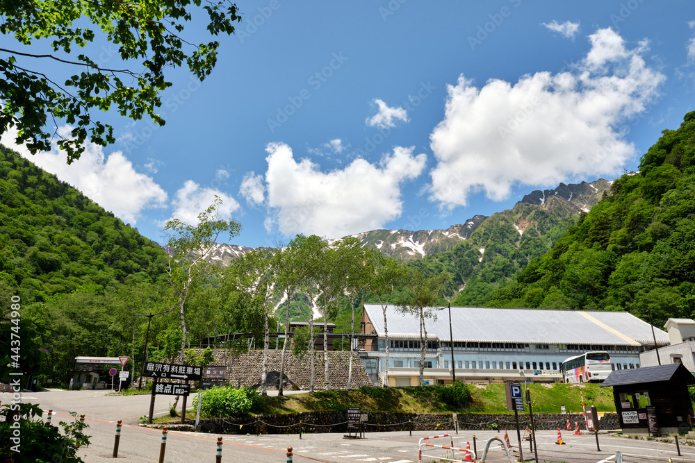 Obraz premium 黒部ダム 立山黒部アルペンルートの夏景色