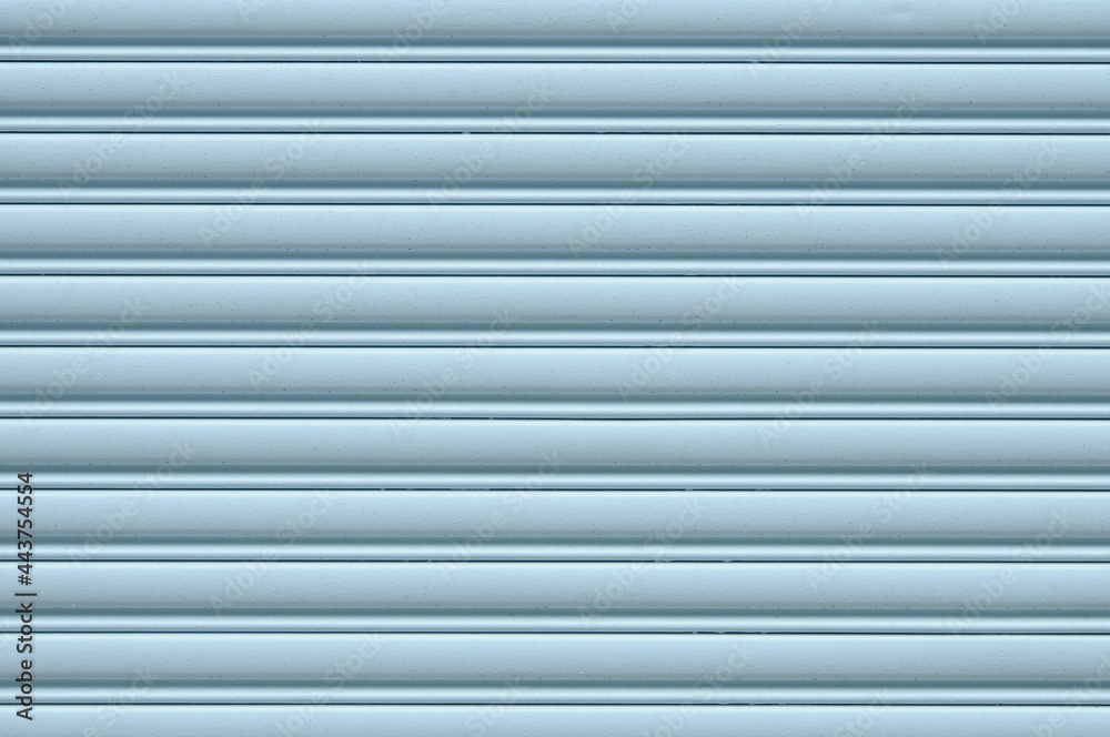 青色のシャッター扉