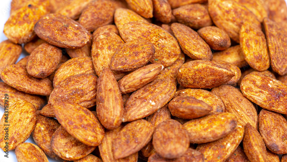 almond almond