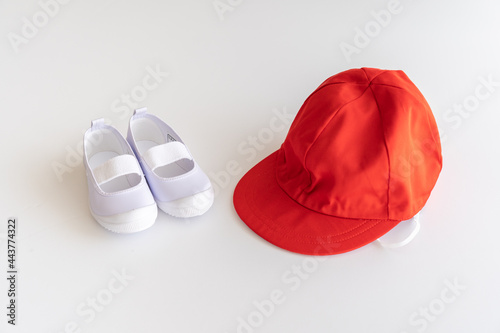 上靴と赤白帽子 photo